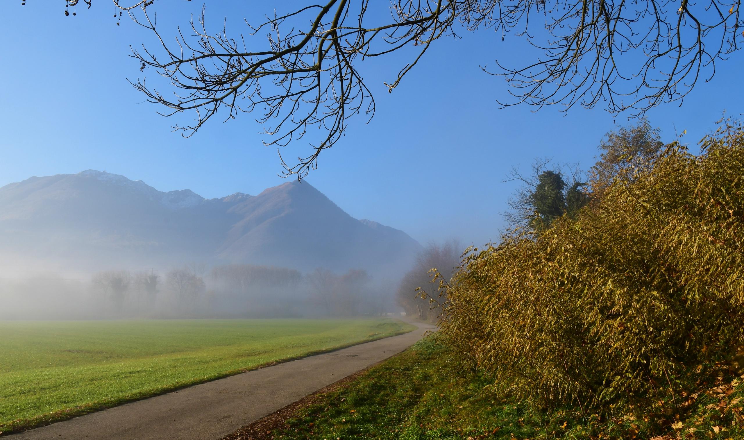 Route f/18.0 1/60 ISO 125