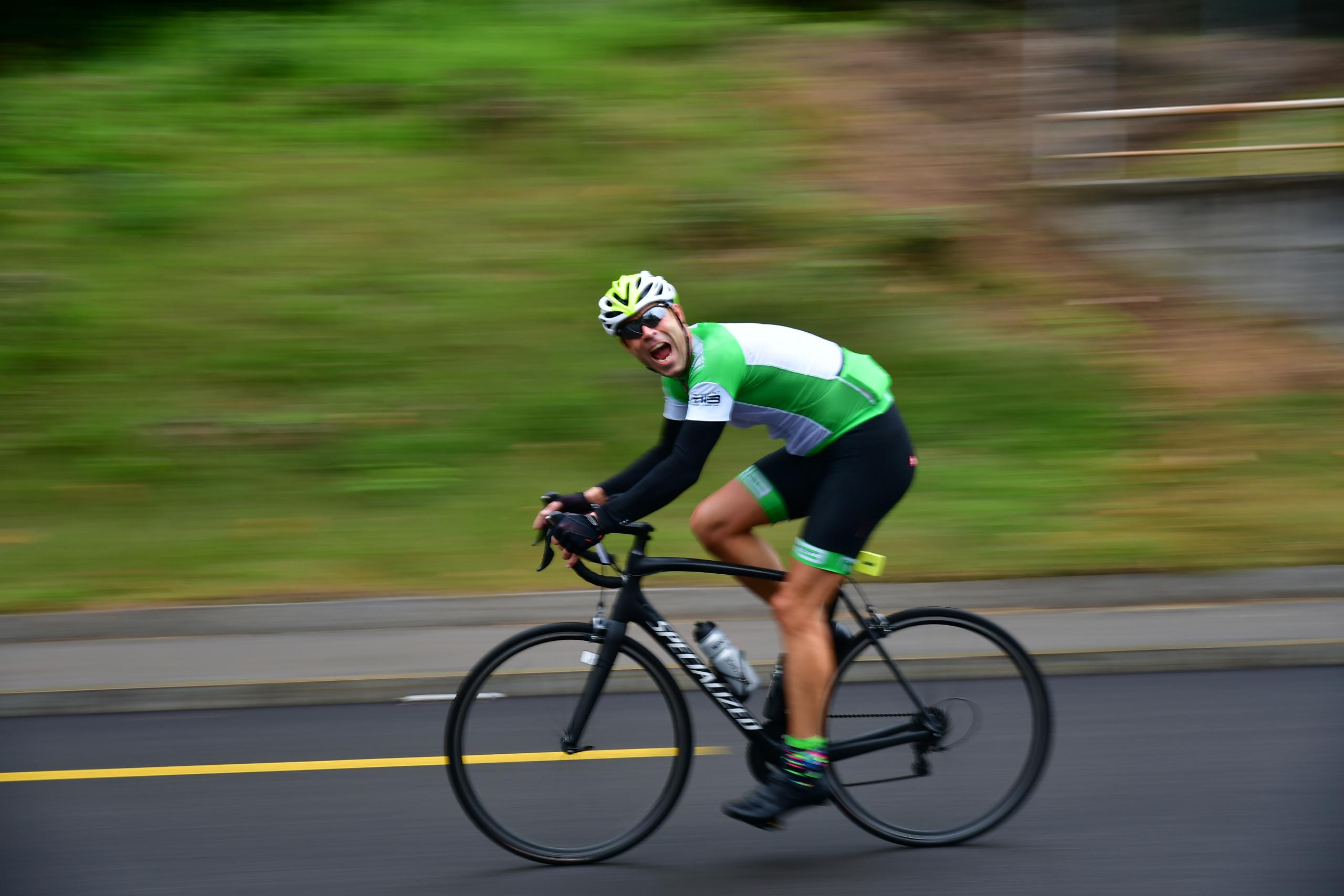 Cycliste f/3.5 1/60 ISO 125